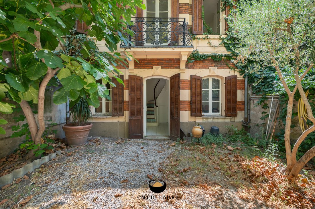 Apartment in Baille, 5e Arrondissement, Marseille 1 - 15534686