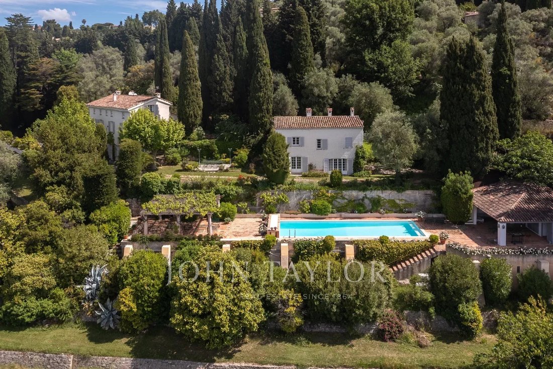 House in Grasse, Provence-Alpes-Côte d'Azur, France 2 - 11485848