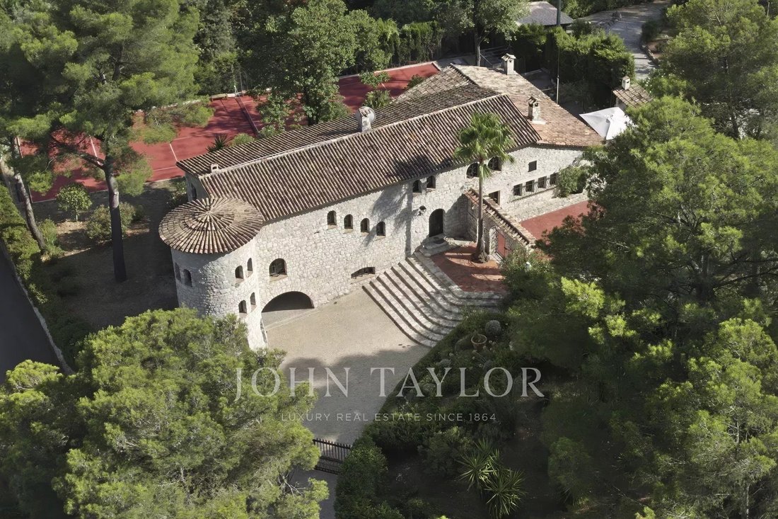 House in Le Rouret, Provence-Alpes-Côte d'Azur, France 4 - 14628881