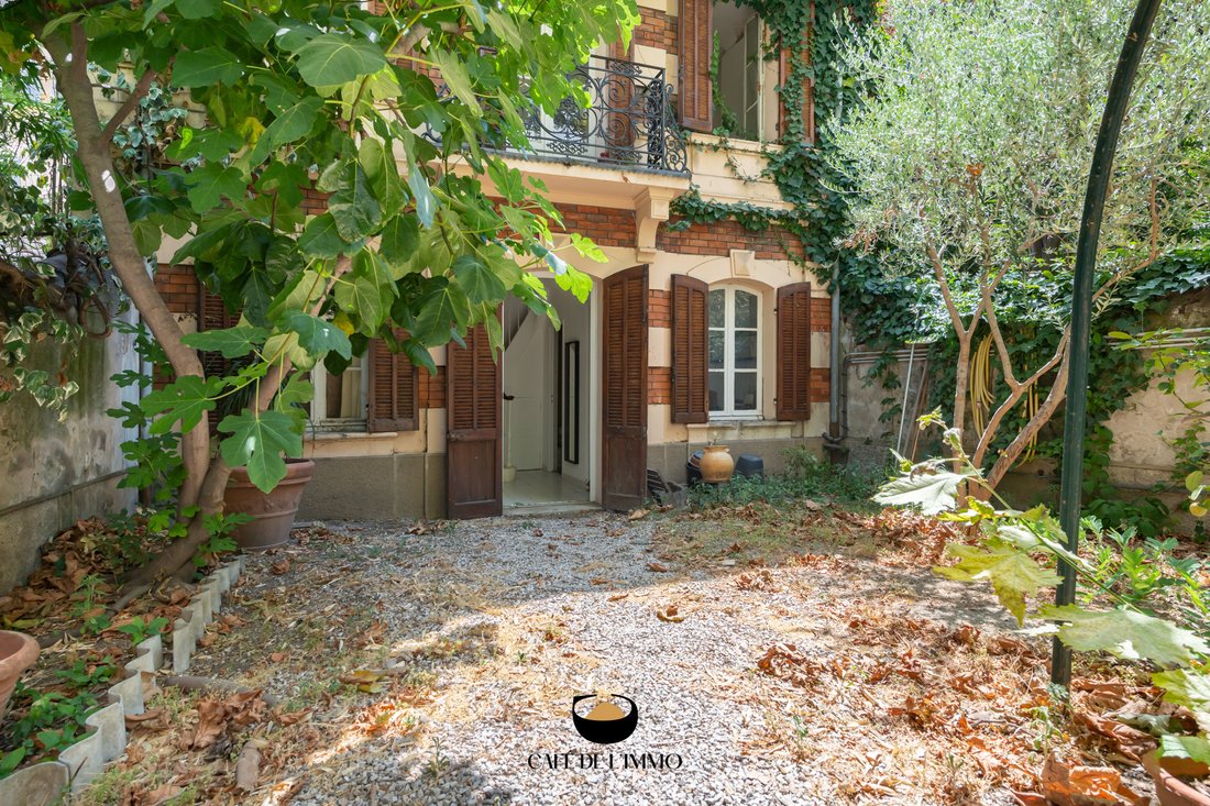 Apartment in Baille, 5e Arrondissement, Marseille 3 - 15534686