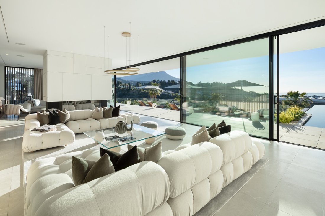 Villa in El Madroñal, Benahavis, Spain 5 - 15535038