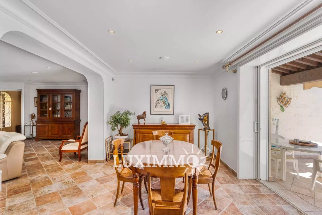Villa in Mougins, Provence-Alpes-Côte d'Azur, France 5 - 15534972