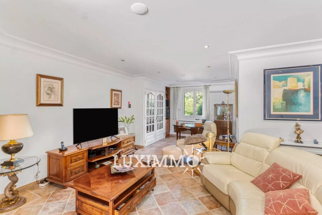 Villa in Mougins, Provence-Alpes-Côte d'Azur, France 4 - 15534972