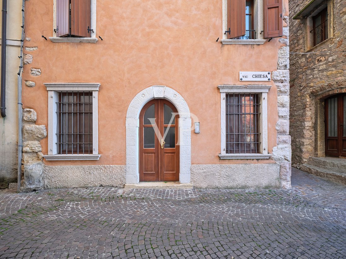 Autres à Torri del Benaco, Vénétie, Italie 3 - 15535248