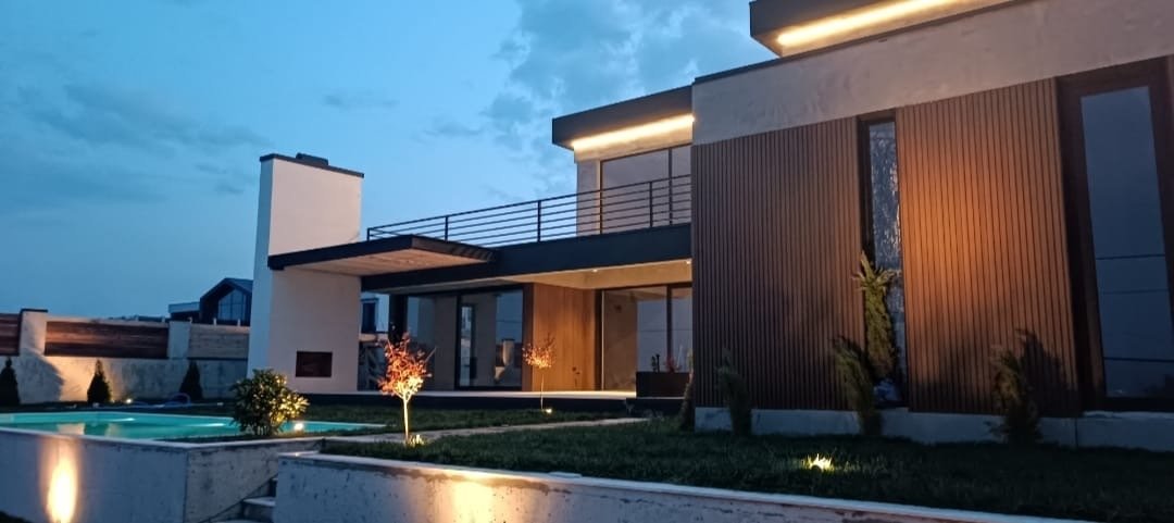 Villa a Tbilisi, Tbilisi, Georgia 3 - 15536932