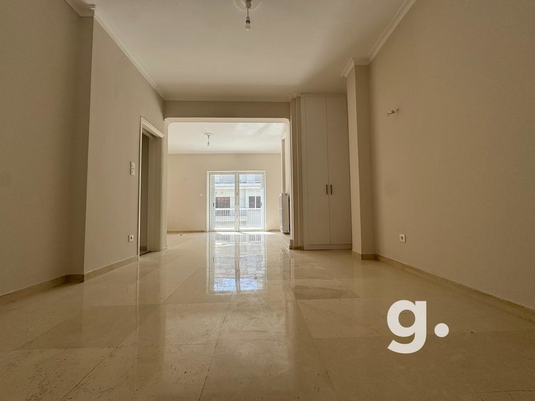 Apartment in Sunoikia Kolonakiou, 1st District of Athens, Athens 2 - 15535878