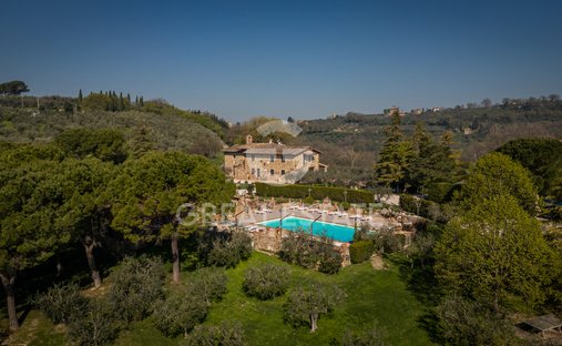 Estate in Assisi, Umbria, Italy 1