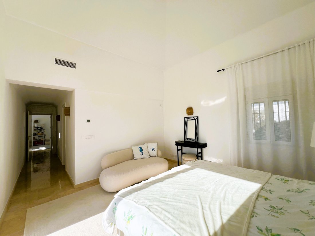 Villa in Sotogrande, San Roque, Andalusia 2 - 15539538