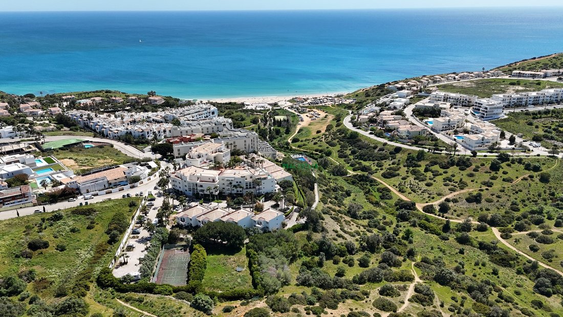 Apartment in Praia De Porto Mós, Sao Goncalo de Lagos, Algarve 1 - 15536024