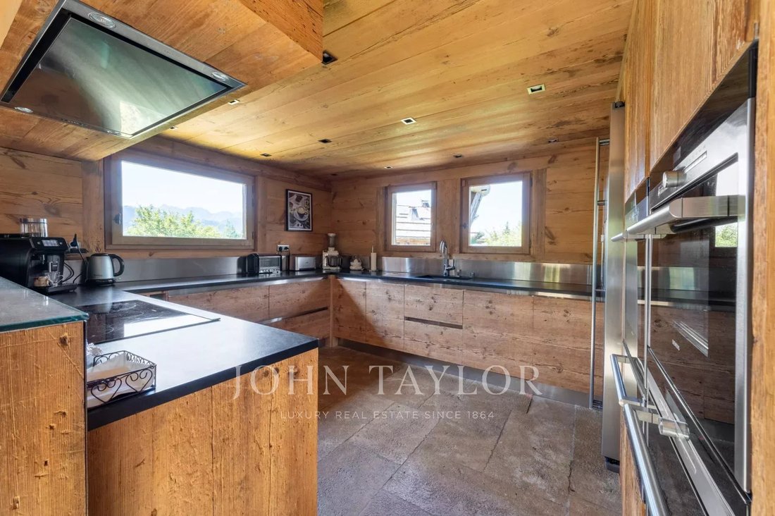 Chalet in Megève, Auvergne-Rhône-Alpes, France 5 - 14391516