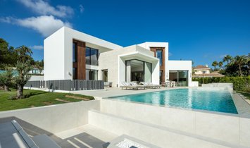 Villa in Marbella, Andalusia, Spain 1