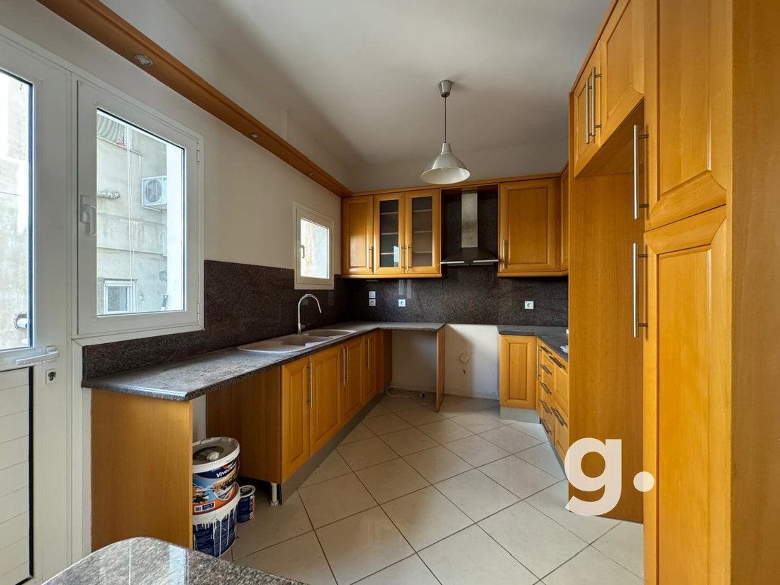 Apartment in Sunoikia Kolonakiou, 1st District of Athens, Athens 5 - 15535878