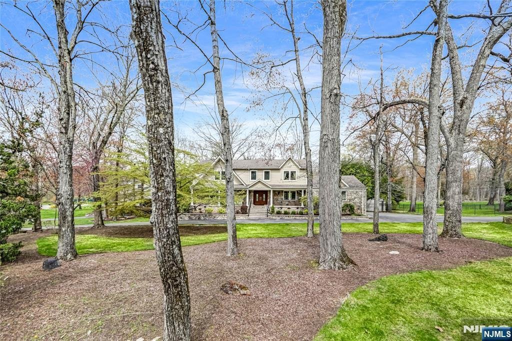 House in Woodcliff Lake, New Jersey, United States 3 - 15537223