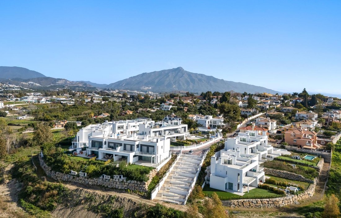Villa in San Pedro de Alcántara, Andalusia, Spain 1 - 15535969