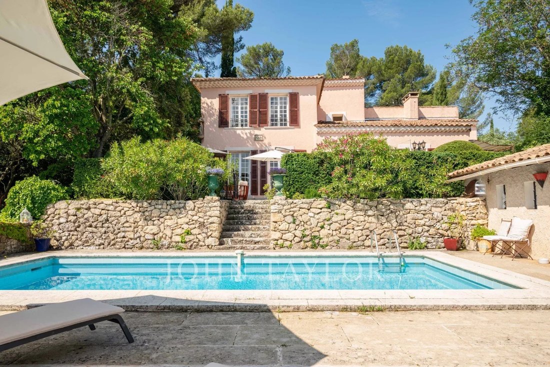 Country House in Est-Repentance-Les Trois Bons Dieux, Aix-en-Provence, France 3 - 12911006