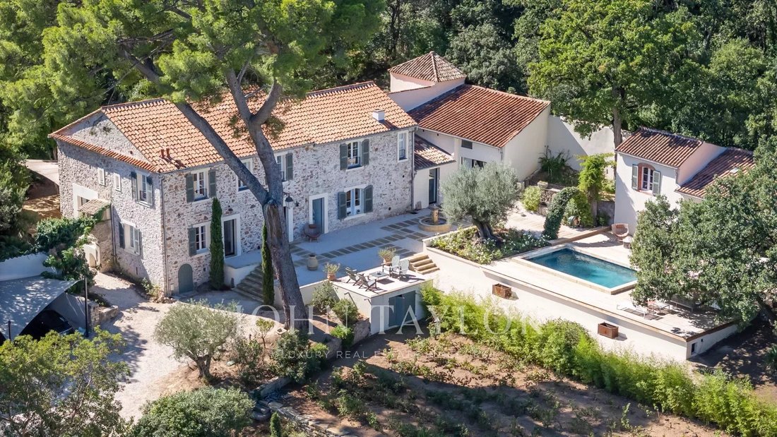 House in Hyères, Provence-Alpes-Côte d'Azur, France 4 - 14777964