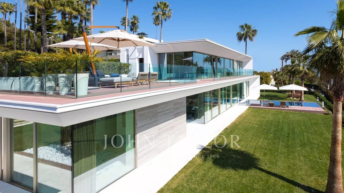 Villa in Cannes, Provence-Alpes-Côte d'Azur, France 1 - 14967439