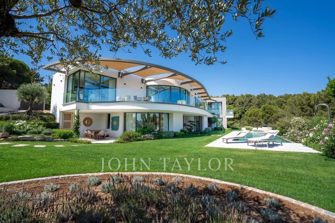 House in Cavalaire-sur-Mer, Provence-Alpes-Côte d'Azur, France 4 - 14722991