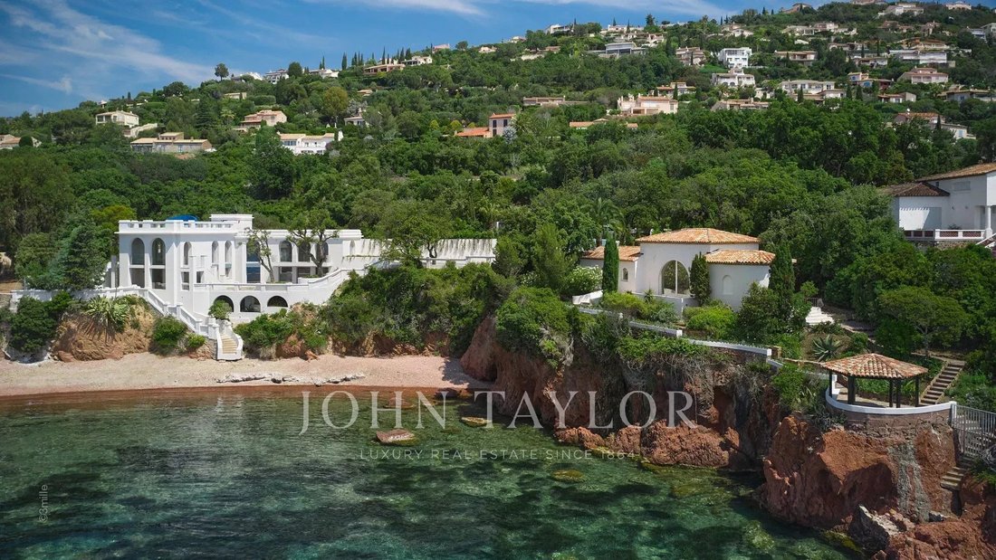 House in Théoule-sur-Mer, Provence-Alpes-Côte d'Azur, France 1 - 14967234