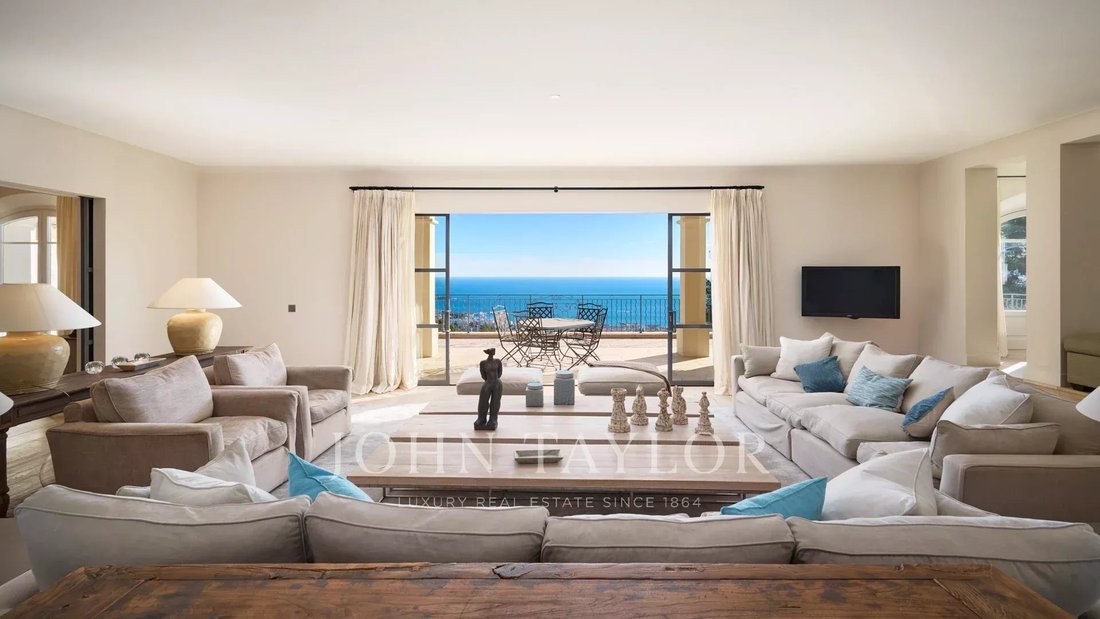 Villa in Cannes, Provence-Alpes-Côte d'Azur, France 5 - 14967435