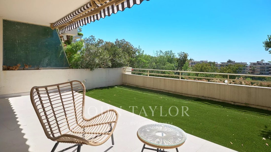 Apartment in Cannes, Provence-Alpes-Côte d'Azur, France 1 - 14967608