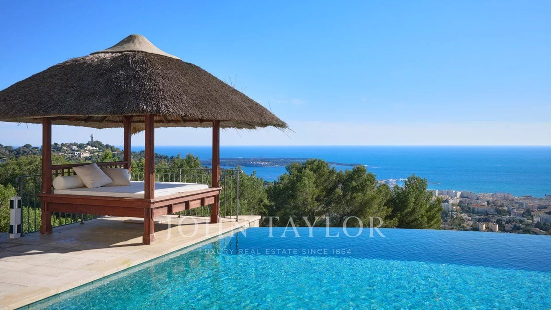 Villa in Cannes, Provence-Alpes-Côte d'Azur, France 4 - 14967435