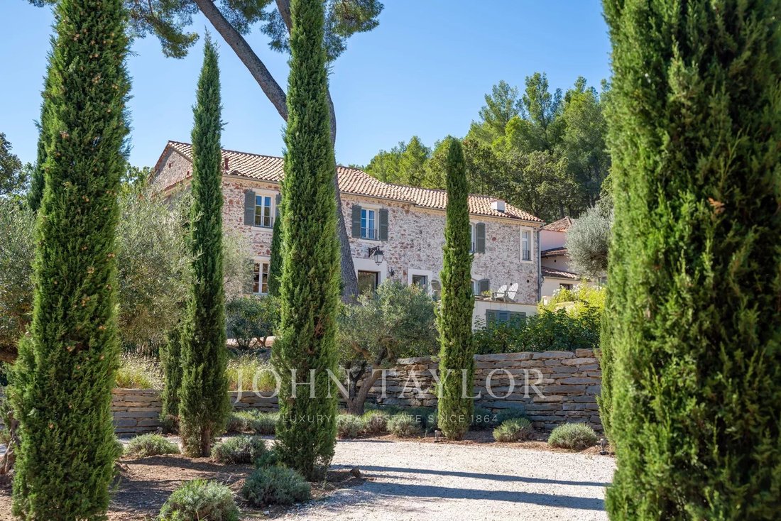 House in Hyères, Provence-Alpes-Côte d'Azur, France 1 - 14777964