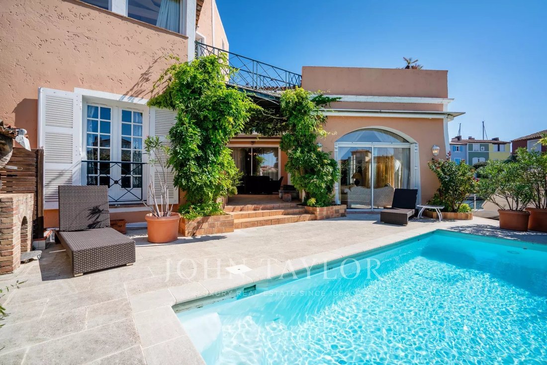 House in Grimaud, Provence-Alpes-Côte d'Azur, France 2 - 14736976