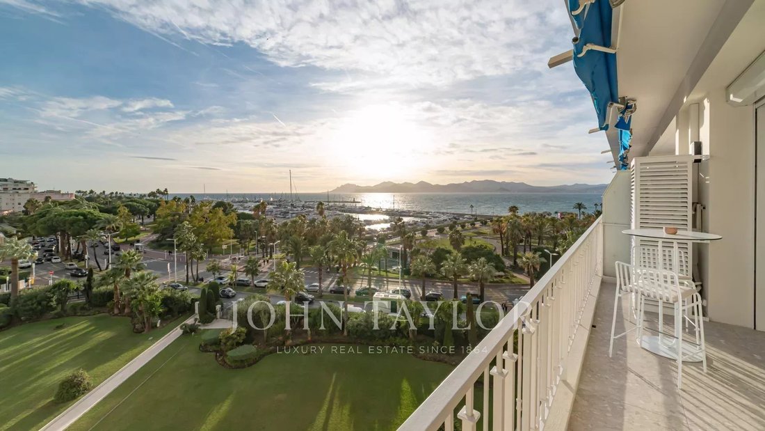 Apartment in Cannes, Provence-Alpes-Côte d'Azur, France 2 - 14967355