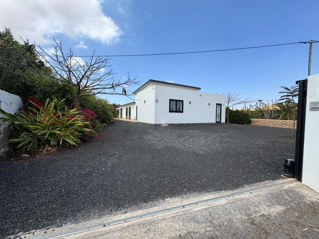 House in Puerto del Rosario, Canary Islands, Spain 4 - 15539413