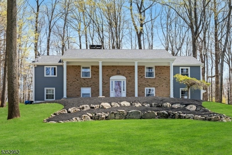 House in Sparta, New Jersey, United States 2 - 15537135