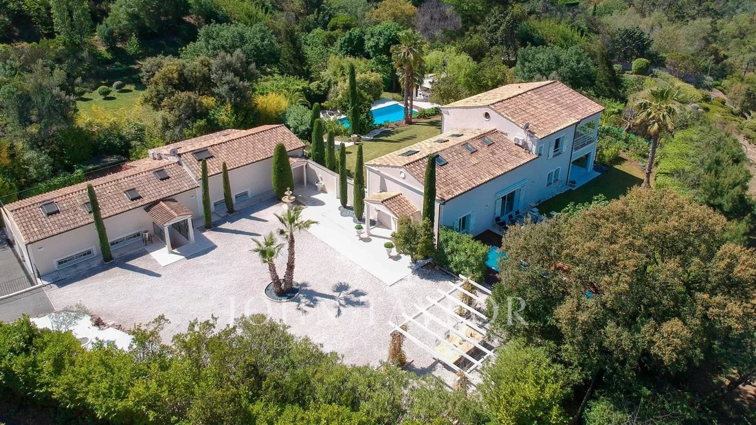 House in Les Adrets-de-l'Estérel, Provence-Alpes-Côte d'Azur, France 2 - 14967248