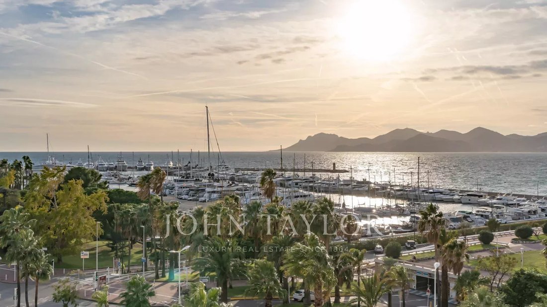 Apartment in Cannes, Provence-Alpes-Côte d'Azur, France 3 - 14967355