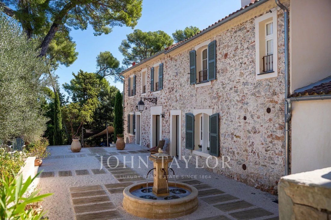 House in Hyères, Provence-Alpes-Côte d'Azur, France 5 - 14777964