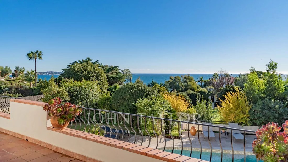 Villa in Cannes, Provence-Alpes-Côte d'Azur, France 5 - 15172255
