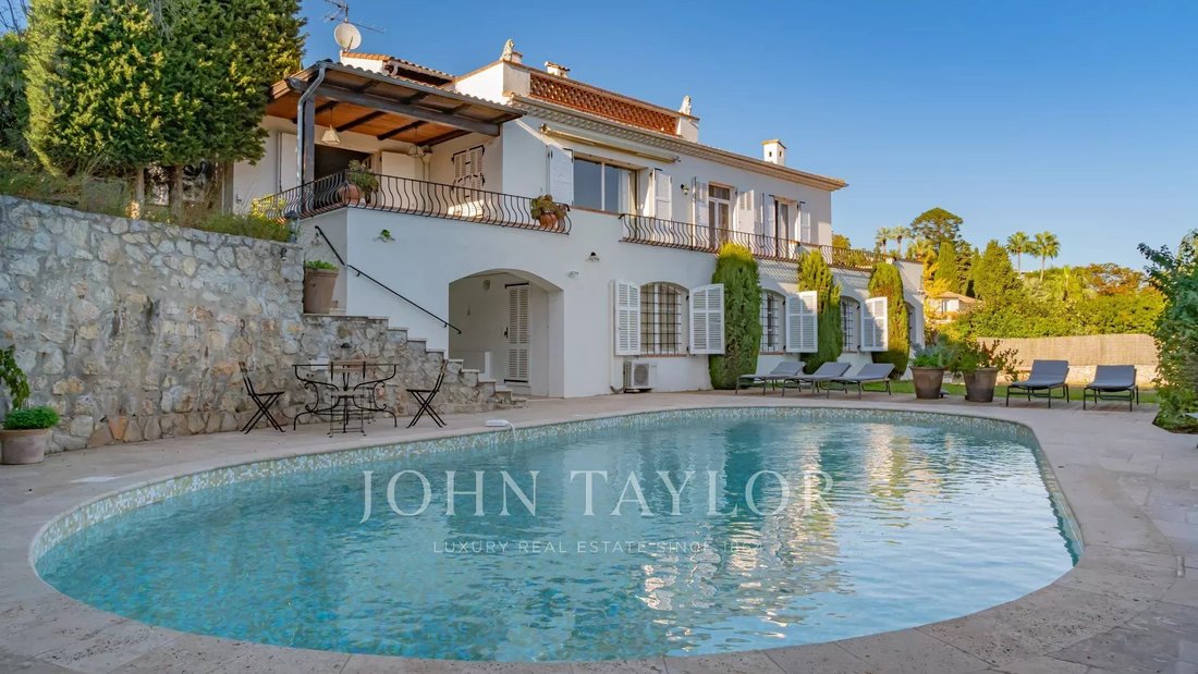 Villa in Cannes, Provence-Alpes-Côte d'Azur, France 1 - 15172255