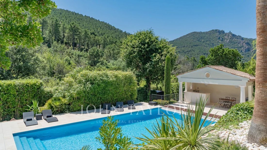 House in Les Adrets-de-l'Estérel, Provence-Alpes-Côte d'Azur, France 5 - 14967248
