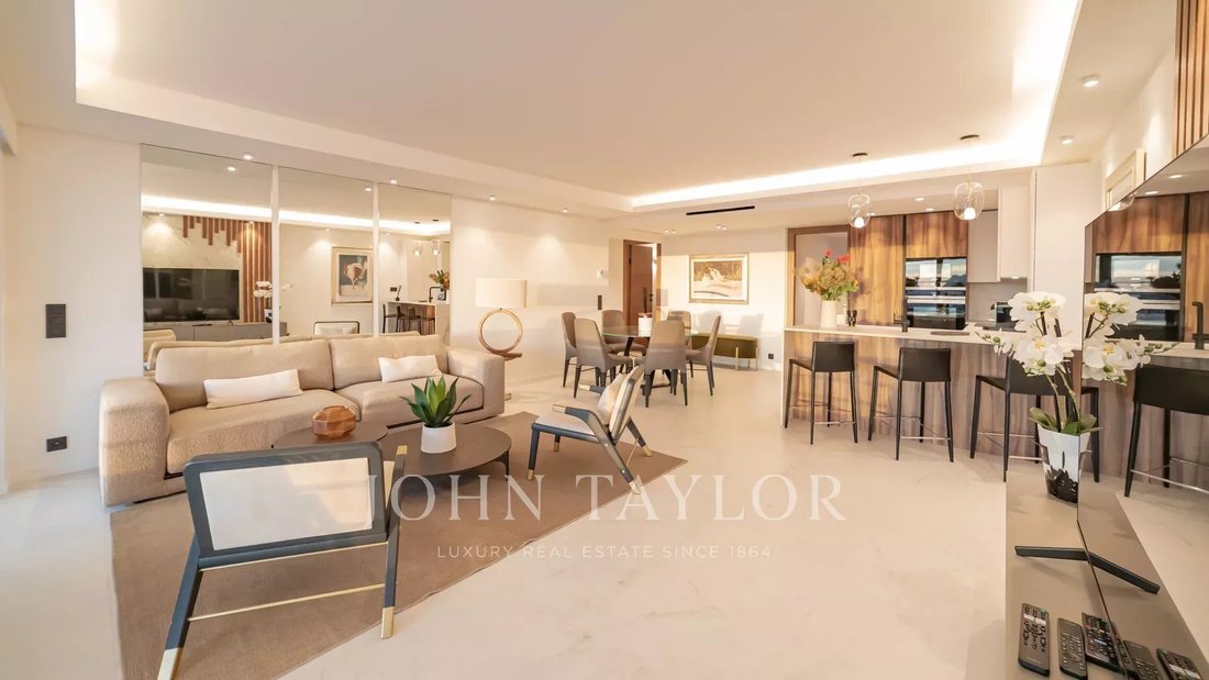 Apartment in La Californie, Cannes, France 5 - 14967532