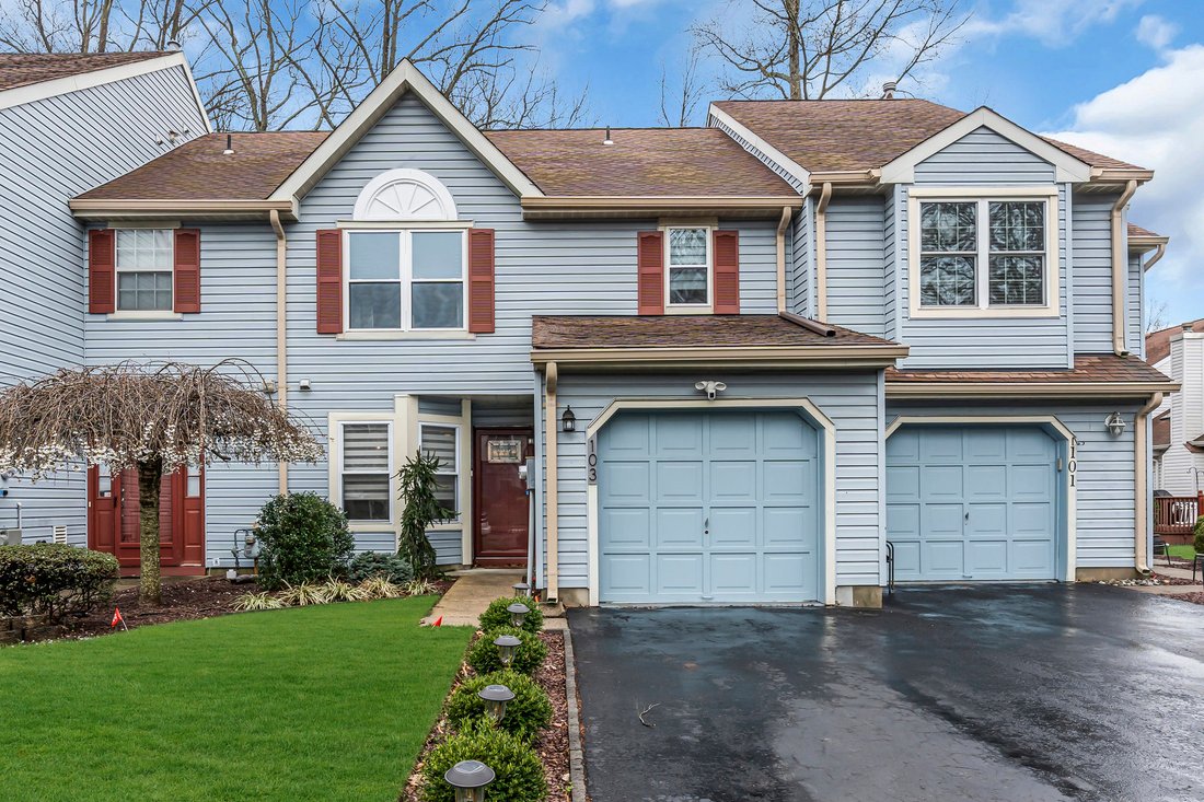 House in Manalapan Township, New Jersey, United States 1 - 15535297