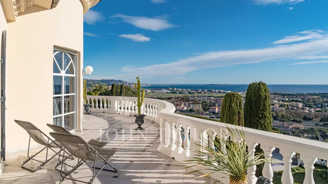 Villa in Les Termes, Mandelieu-la-Napoule, France 3 - 15112230