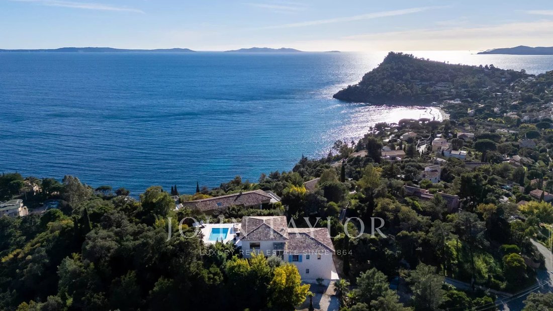 House in Rayol-Canadel-sur-Mer, Provence-Alpes-Côte d'Azur, France 4 - 15524381