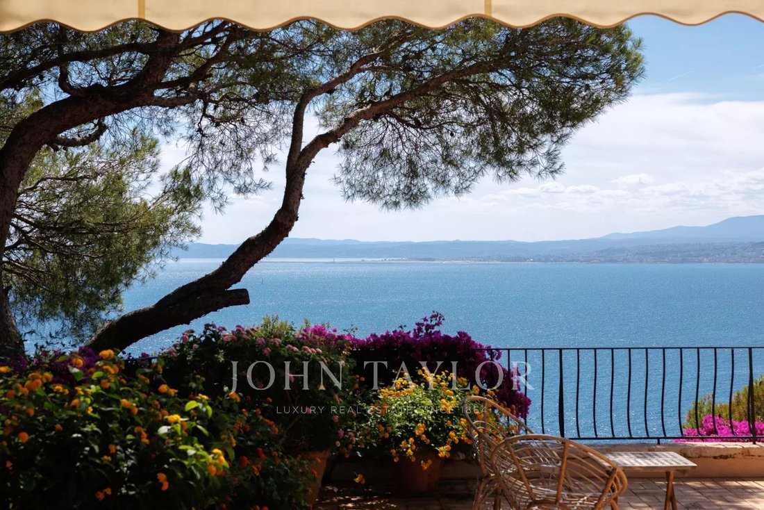 Villa in Saint-Jean-Cap-Ferrat, Provence-Alpes-Côte d'Azur, France 3 - 14487284