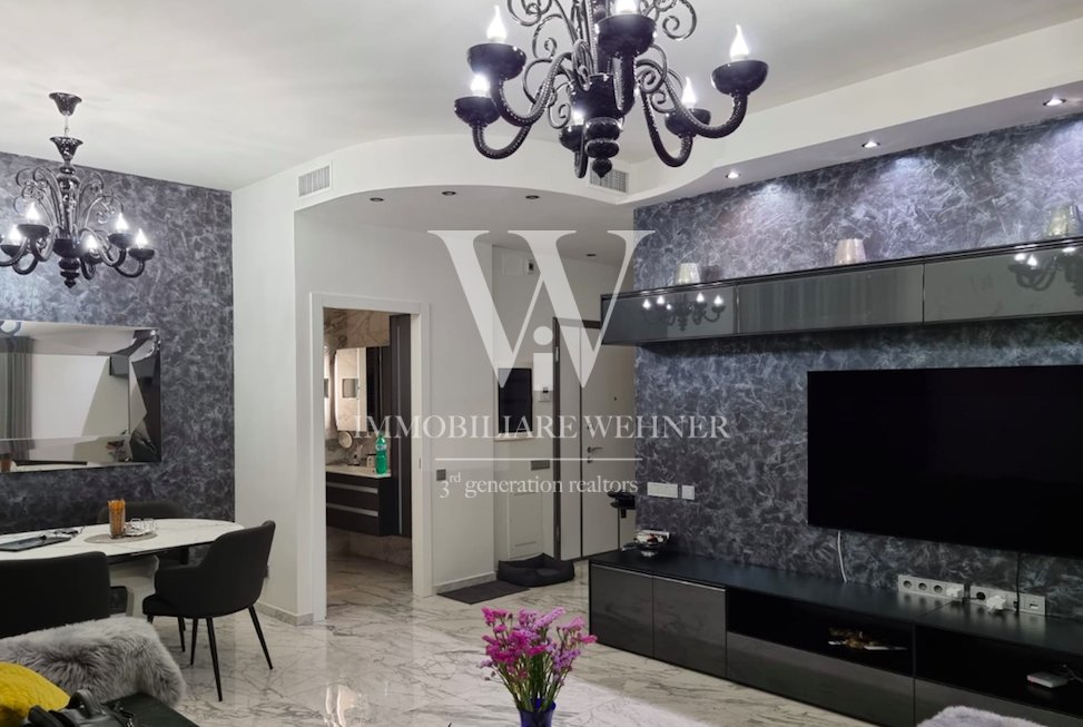 Apartment in Campione d'Italia, Lombardy, Italy 1 - 15535603