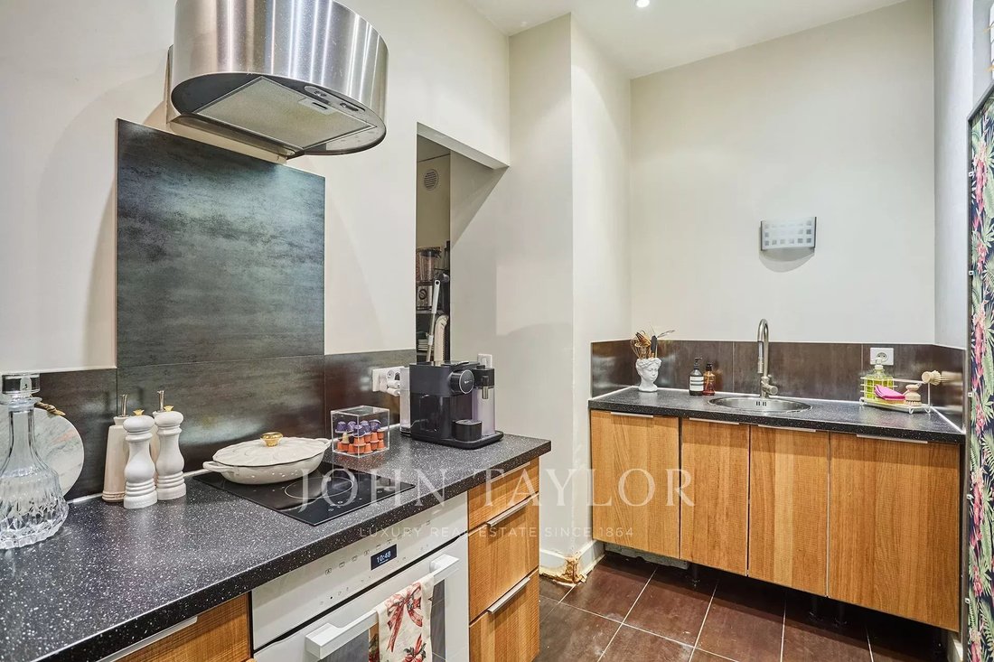 Apartment in Saint Philippe du Roule, Paris 8e Arrondissement, Paris 3 - 15033457