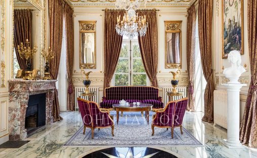 Estate in Le Vésinet, Ile-de-France, France 1