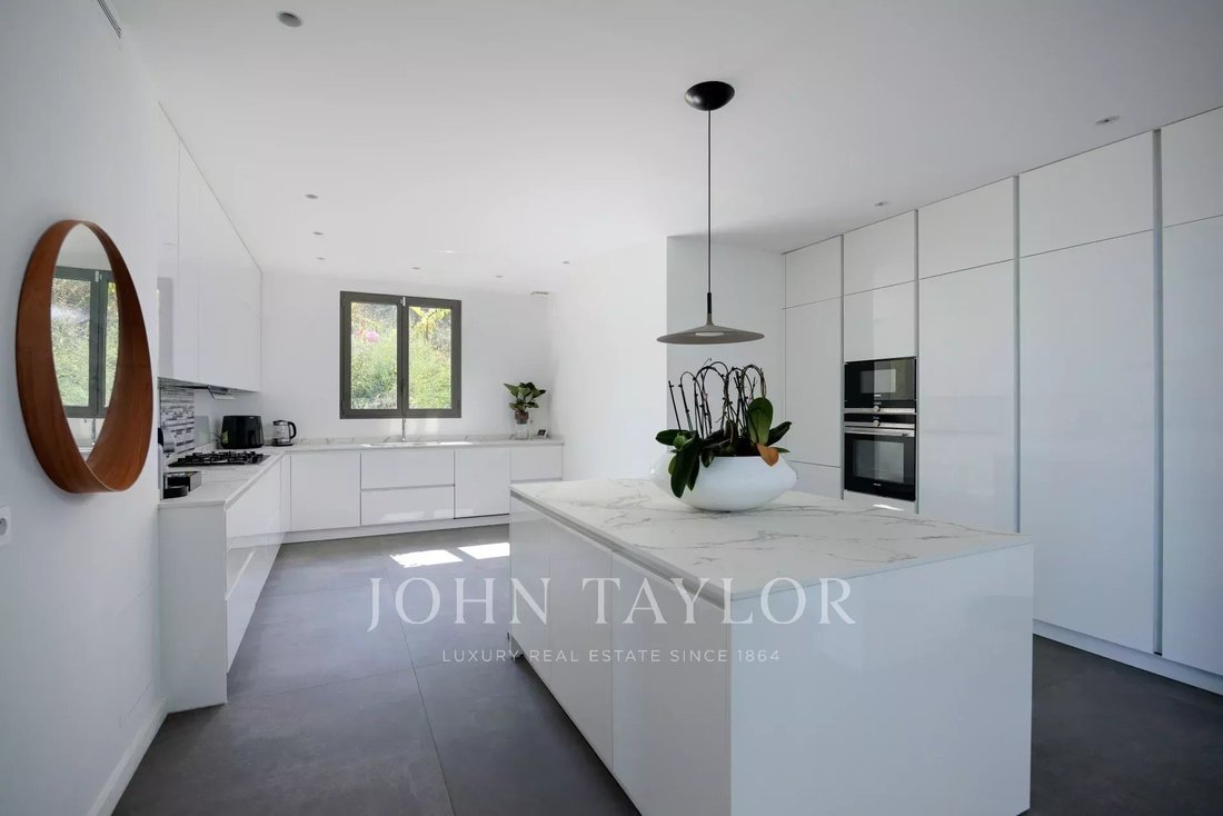 Villa in Nice, Provence-Alpes-Côte d'Azur, France 4 - 13539833