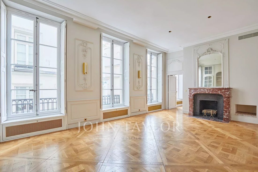 Apartment in Monnaie, Paris 6e Arrondissement, Paris 2 - 15282617