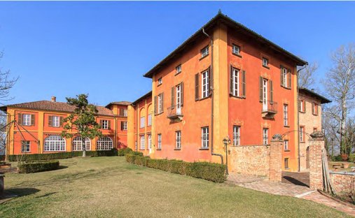 Castle for Sale in Lavezzole, Piedmont, Italy