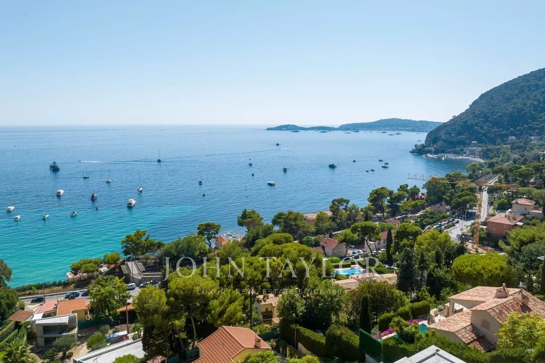 Villa in French Riviera, Provence-Alpes-Côte d'Azur, France 1 - 13274096
