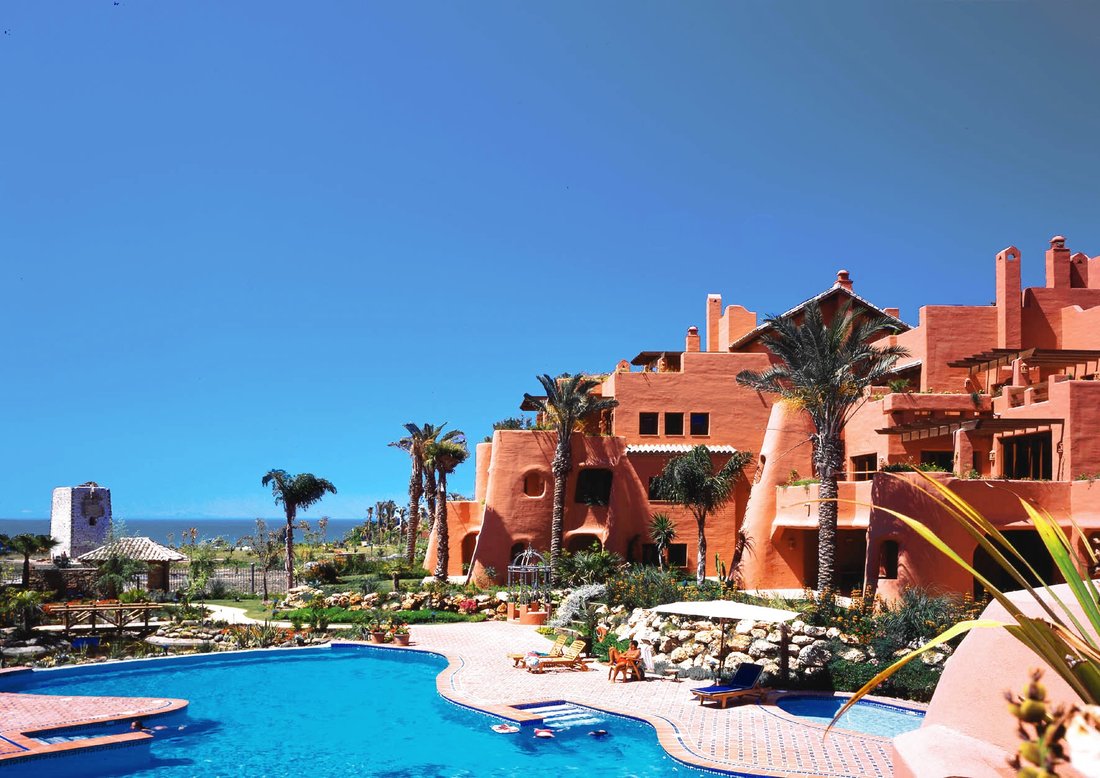 Penthouse in Gualdalmansa, Estepona, Andalusia 1 - 14447165